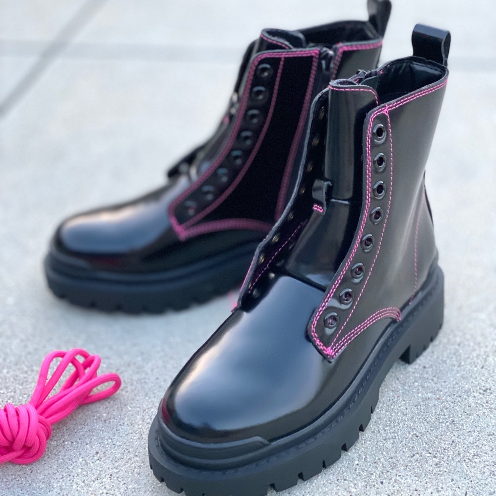 AQUA Combat Boots Ankle booties Quinn black patent neon pink lace up Moto combat - Picture 5 of 12